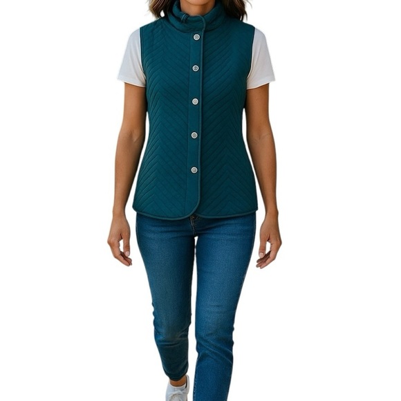 Chico’s Quilted Vest Sleeveless Lightweight Green Jacket Sweater Women Size 1/M - Picture 1 of 10
